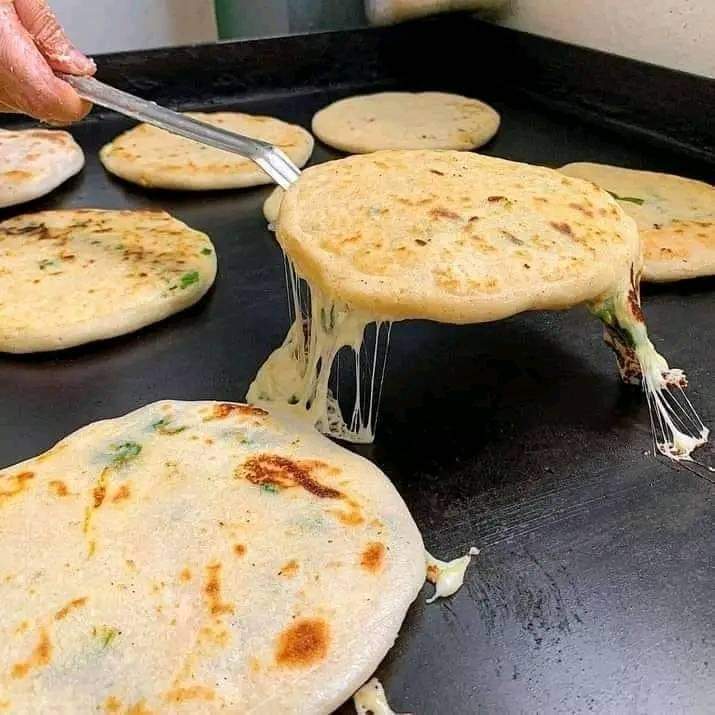 Pupusas El Guanaco Y Mas Photo 4
