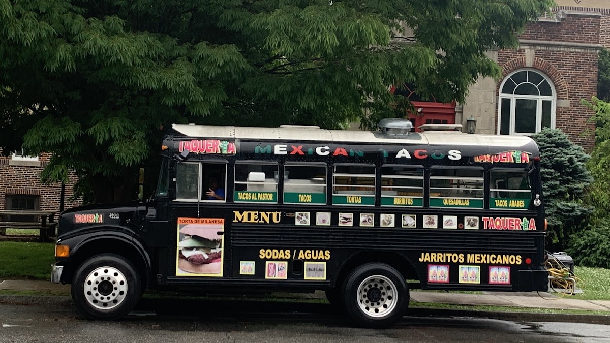 Taqueria Los jefes food truck Photo 3